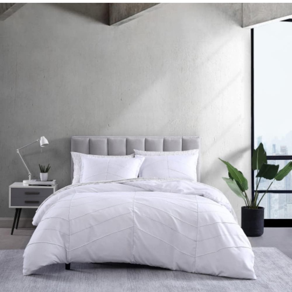 New City Scene Queen Comforter Set with Matching Shams, Courtney White, Queen